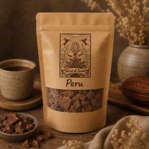 ceremoniele cacao peru sfeerfoto met cacao brokken en cacao mok